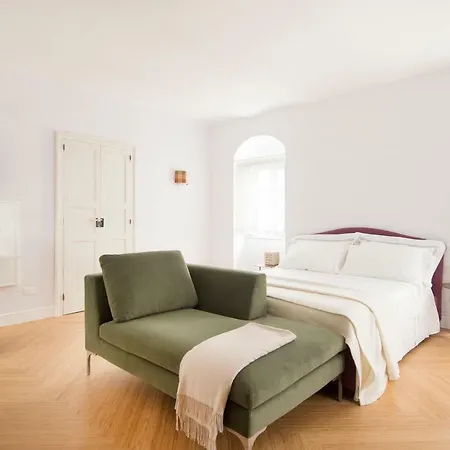 Dimora Cumma Mari Bed & Breakfast 4*